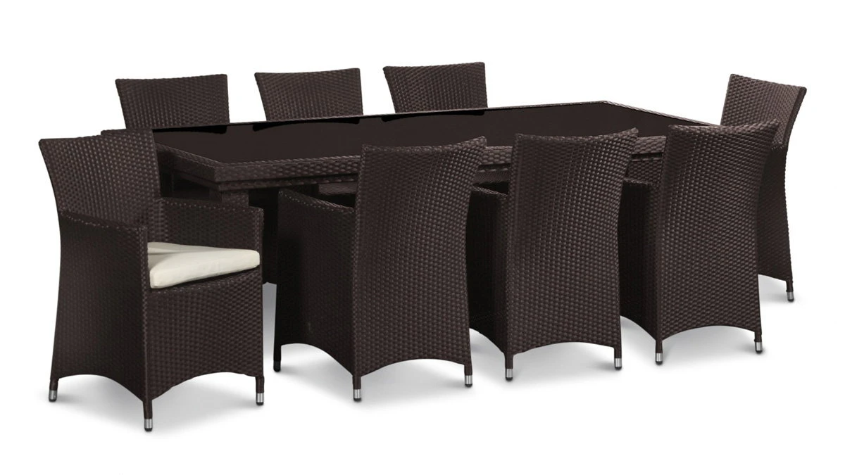 Buying an Outdoor Wicker Furniture Setting