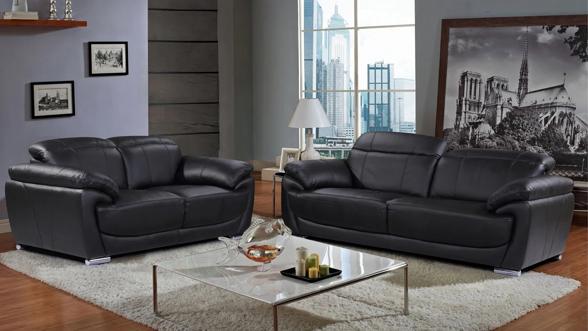 Seven Tips to Spice Up a Casual Living Room