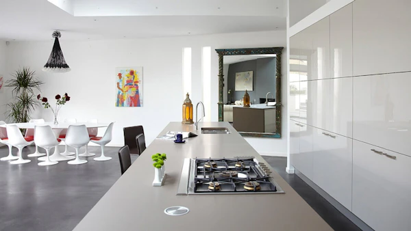 Decorating the Home from the Outset