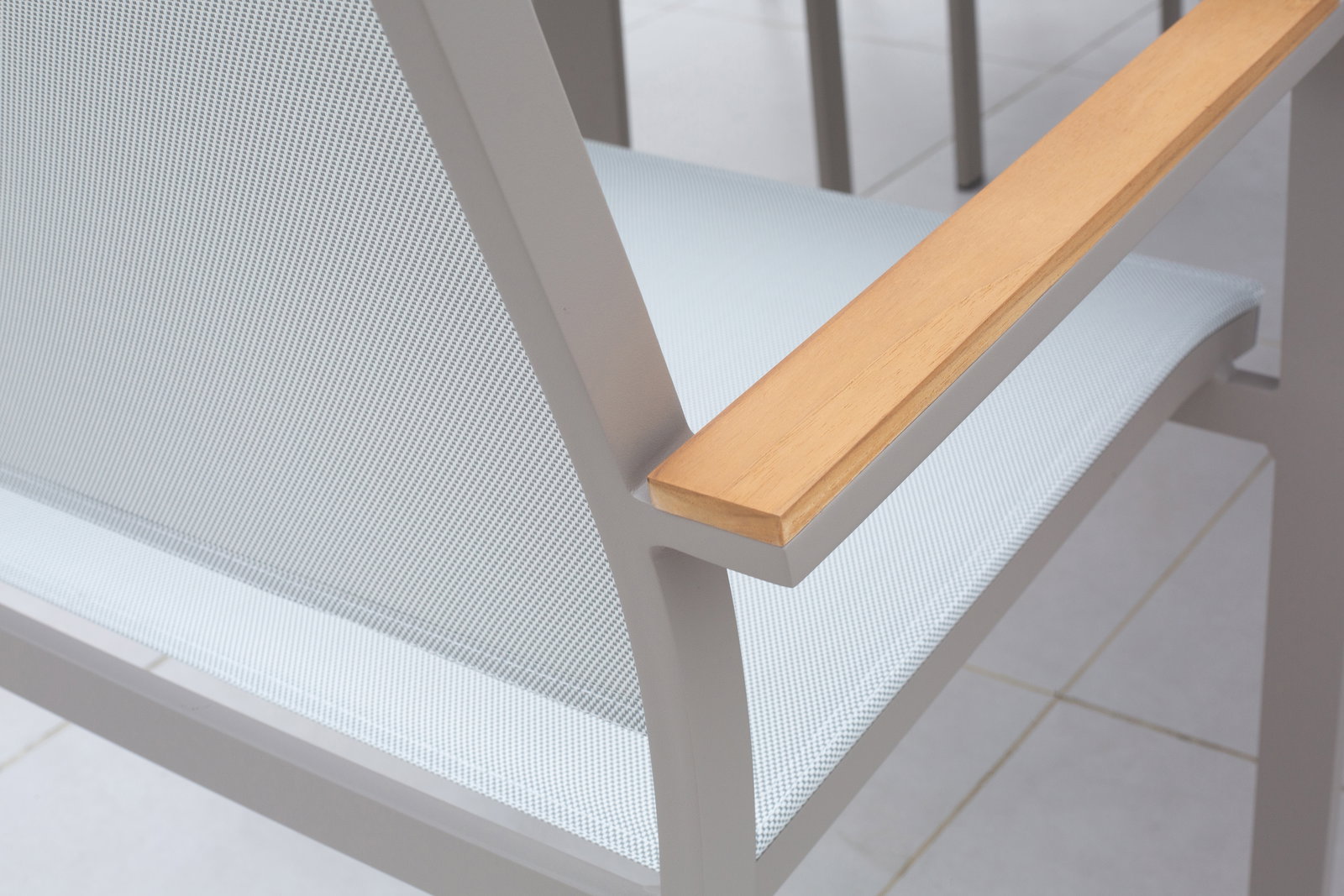 Wentworth Taupe Outdoor Dining Chair With Teak Accent Set Of 4