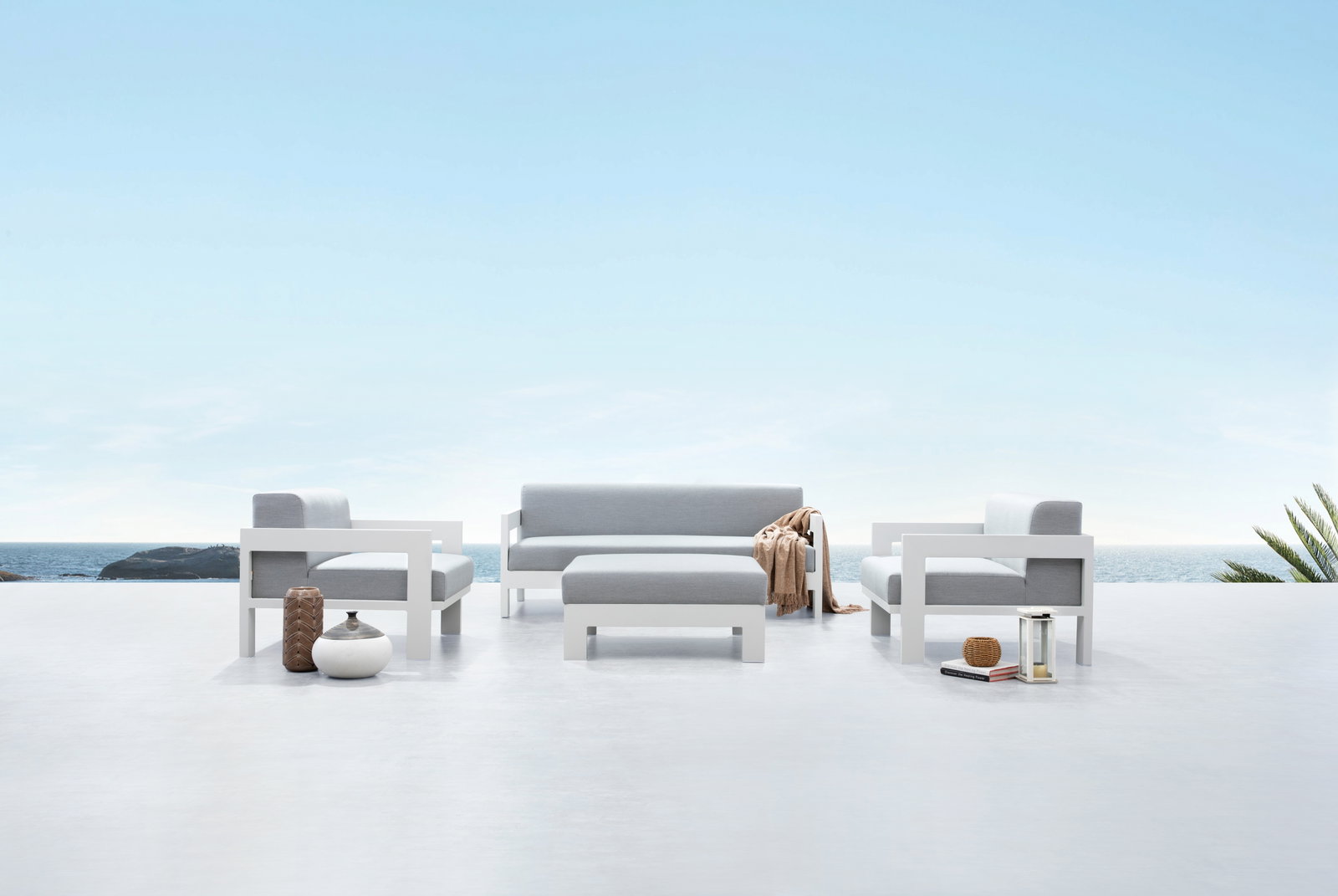 New Noosa White Outdoor Lounge Set 2+1+1 With Ottoman