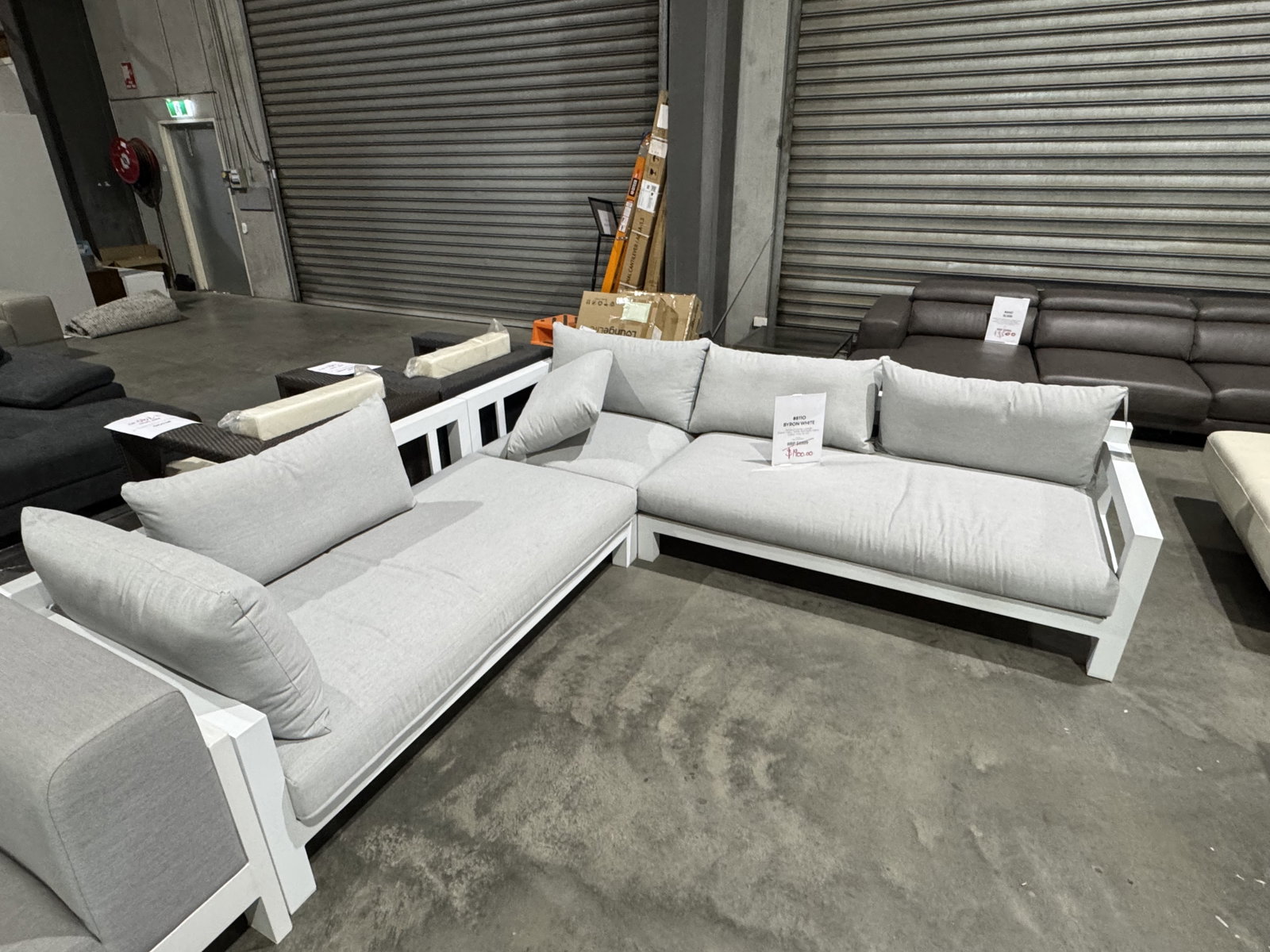 BYRON WHITE Outdoor Corner Lounge (Frame Colour: White Aluminum, Fabric Colour: Grey Acrylic) 1