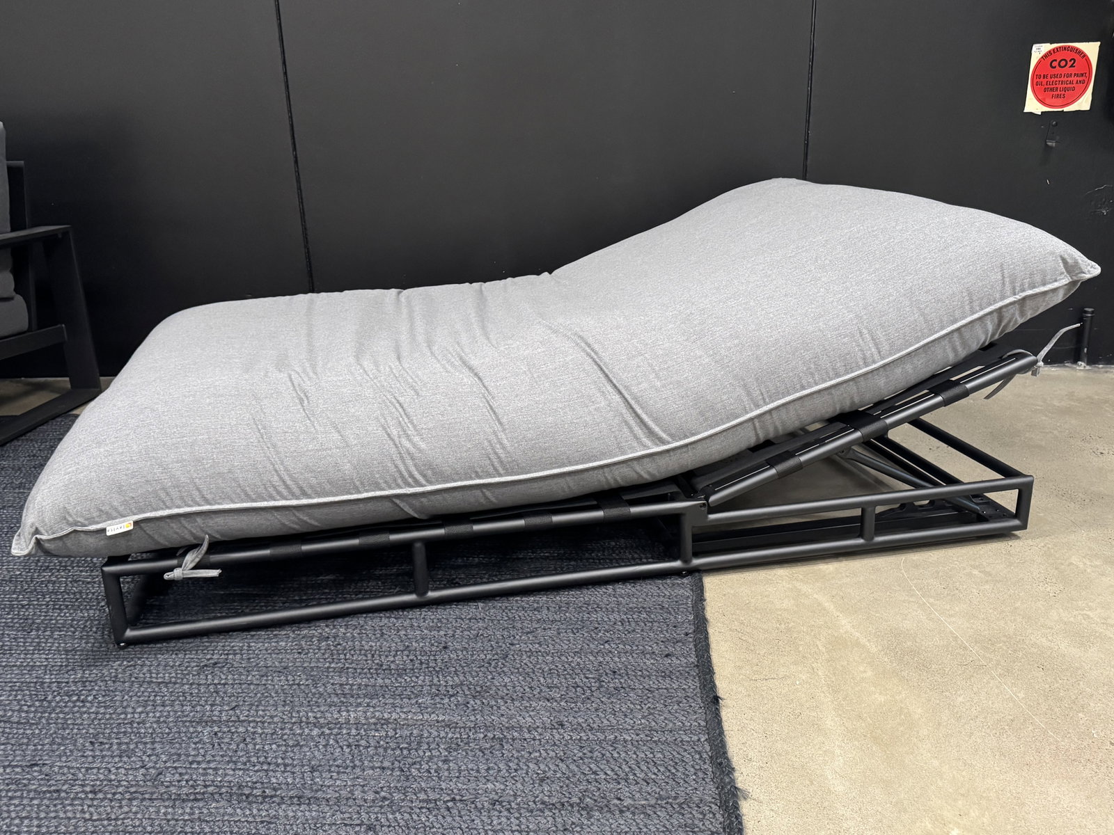 CORAL BLACK Outdoor Sunlounge (Frame And Fabric: Black Frame With Flanelle Fabric) 1