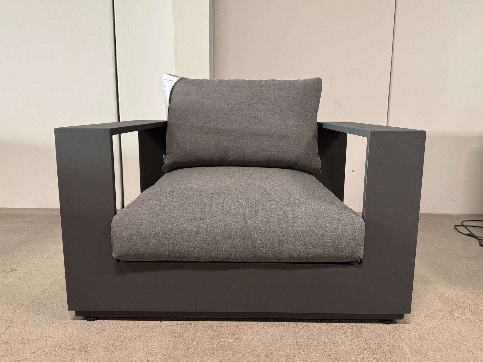 MACKAY CHARCOAL Outdoor Armchair (Frame Colour: Charcoal Aluminum, Fabric Colour: Ash Acrylic) 1