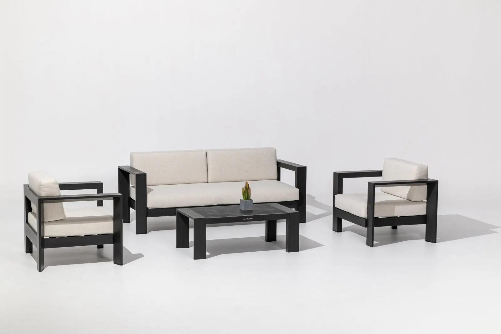 Sunwave Ebony Outdoor 3+1+1 with Coffee Table