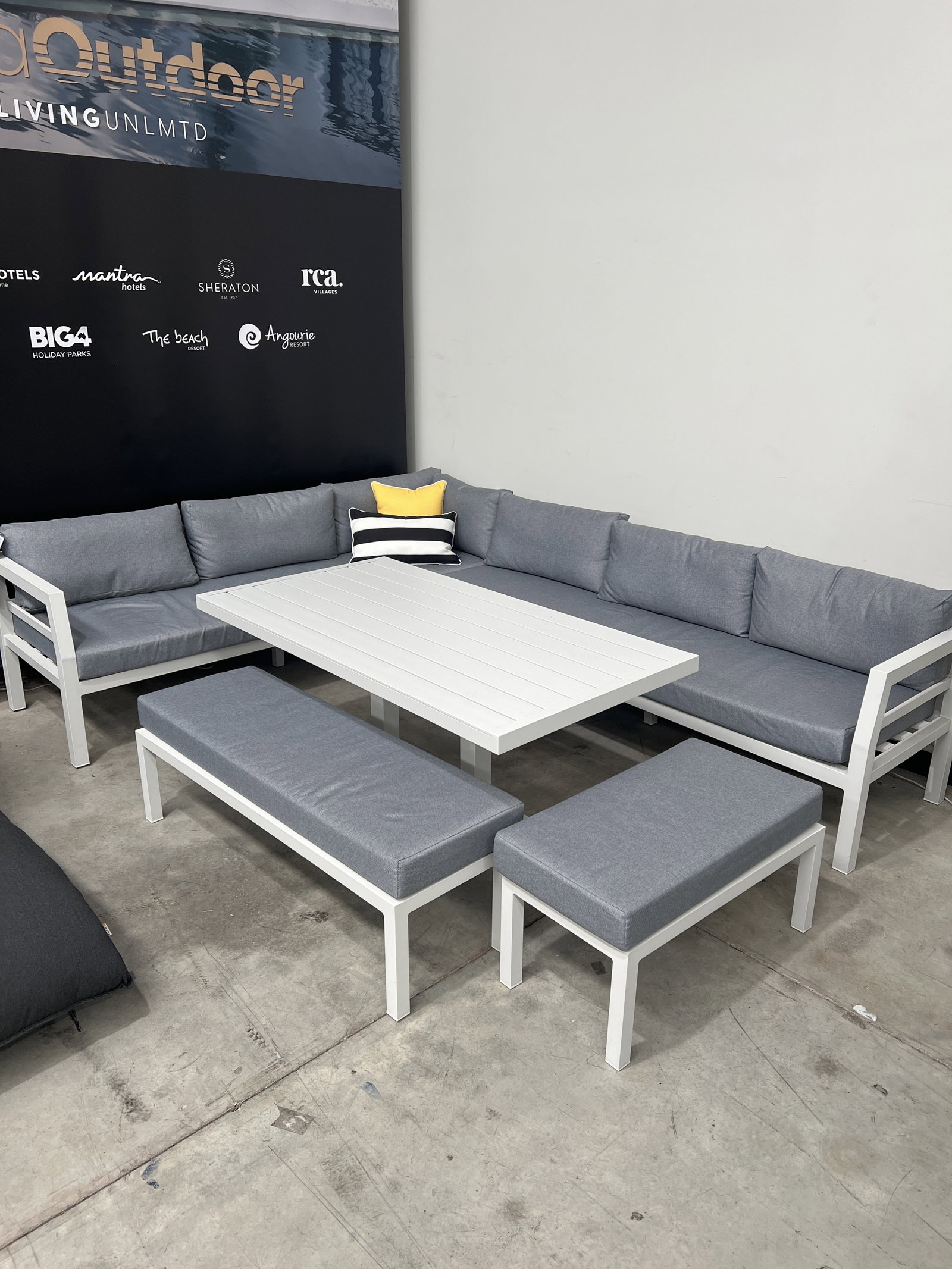 NEW BONDI COMBO LOUNGE AND DINING WHITE 1