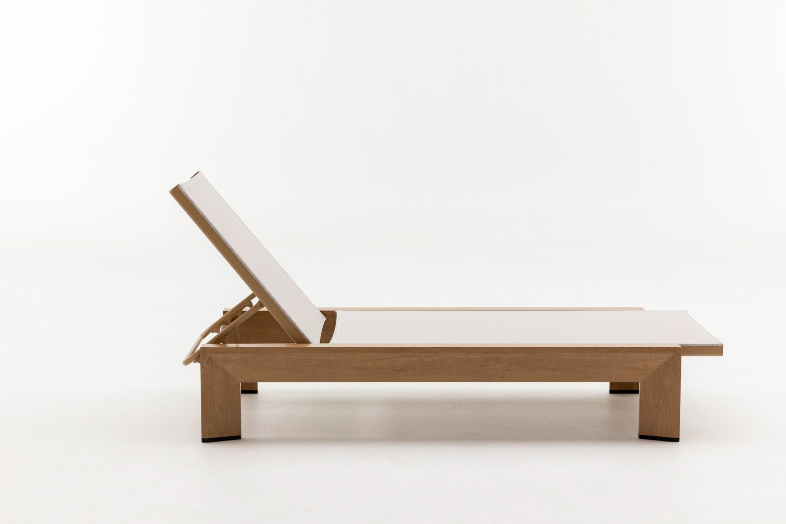 Sunwave Oak Outdoor Sunlounge