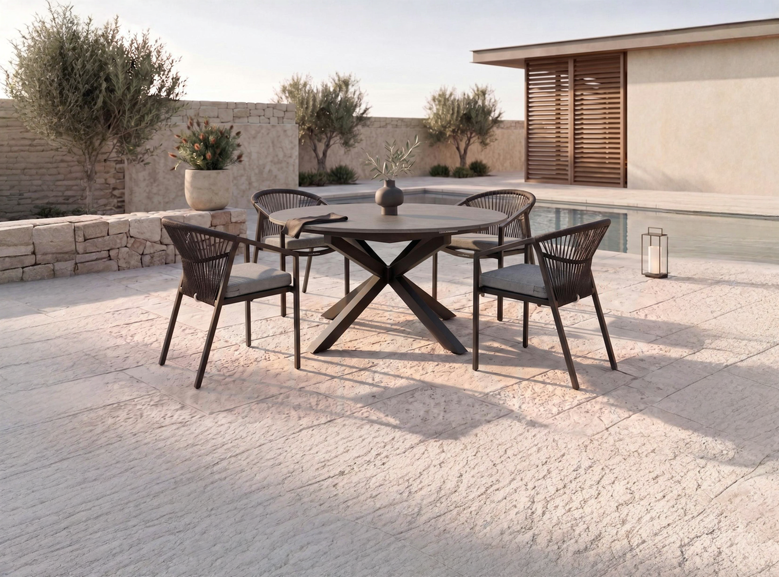 Fraser Anthracite 5-Piece Round Extendable Outdoor Dining Set