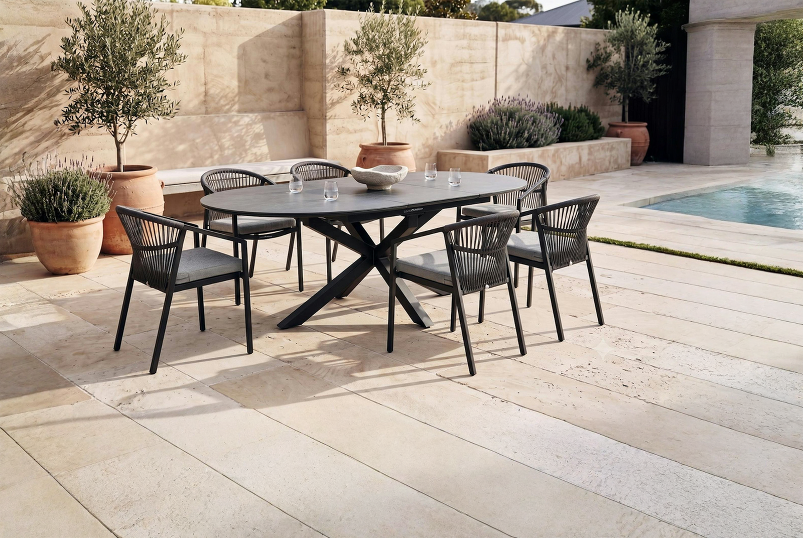 Fraser Anthracite 7-Piece Round Extendable Outdoor Dining Set