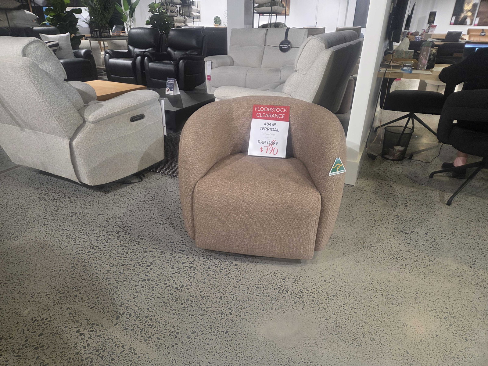 TERRIGAL Swivel Chair 1