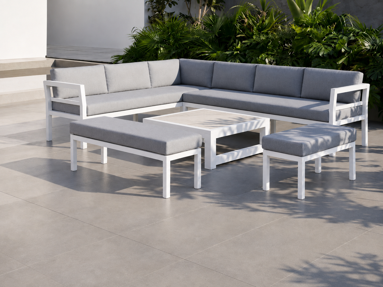BONDI WHITE LOUNGE SET WITH BYRON COFFEE TABLE Clearance8689 1