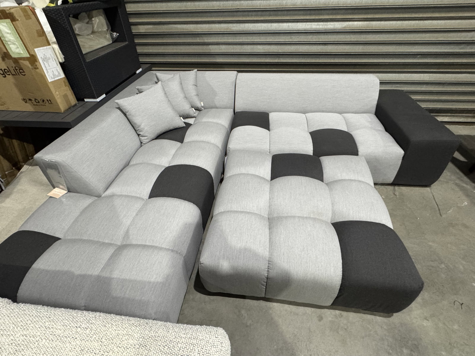 BALE OUTDOOR CHAISE LOUNGE WITH OTTOMAN 1