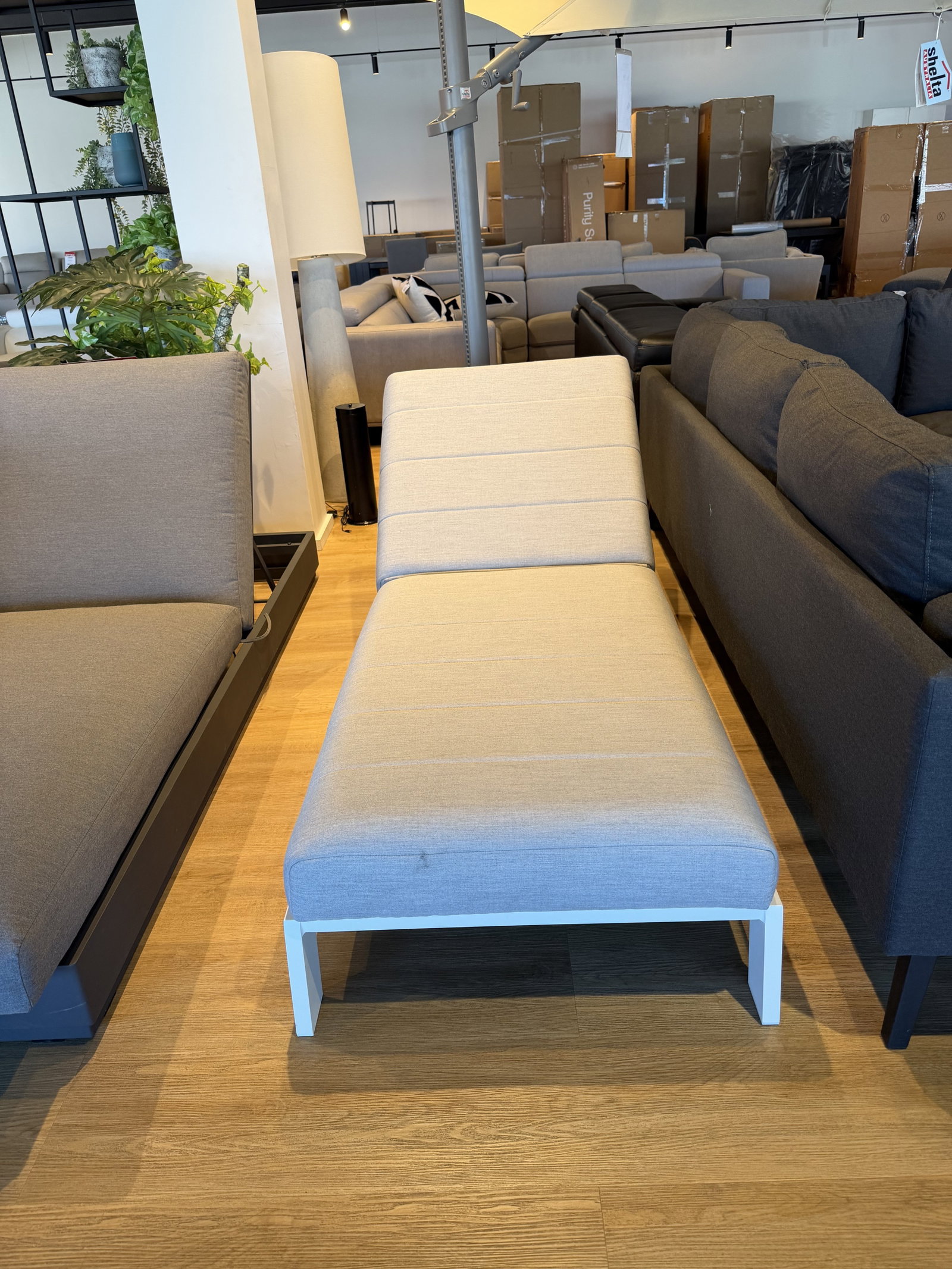 NEW NOOSA WHITE Sunlounge (Sunbrella Fabric!!!) 1