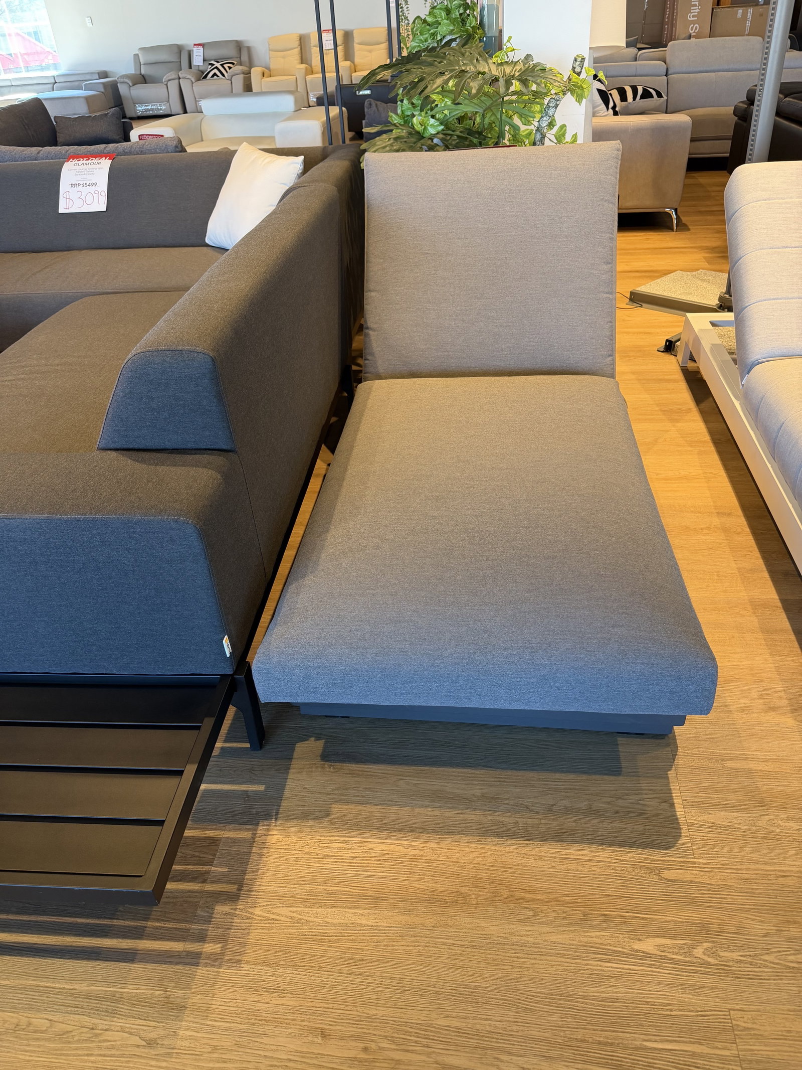 BYRON CHARCOAL Outdoor Sunlounge (Frame Colour: Charcoal Aluminum, Fabric Colour: Ash Acrylic) 1