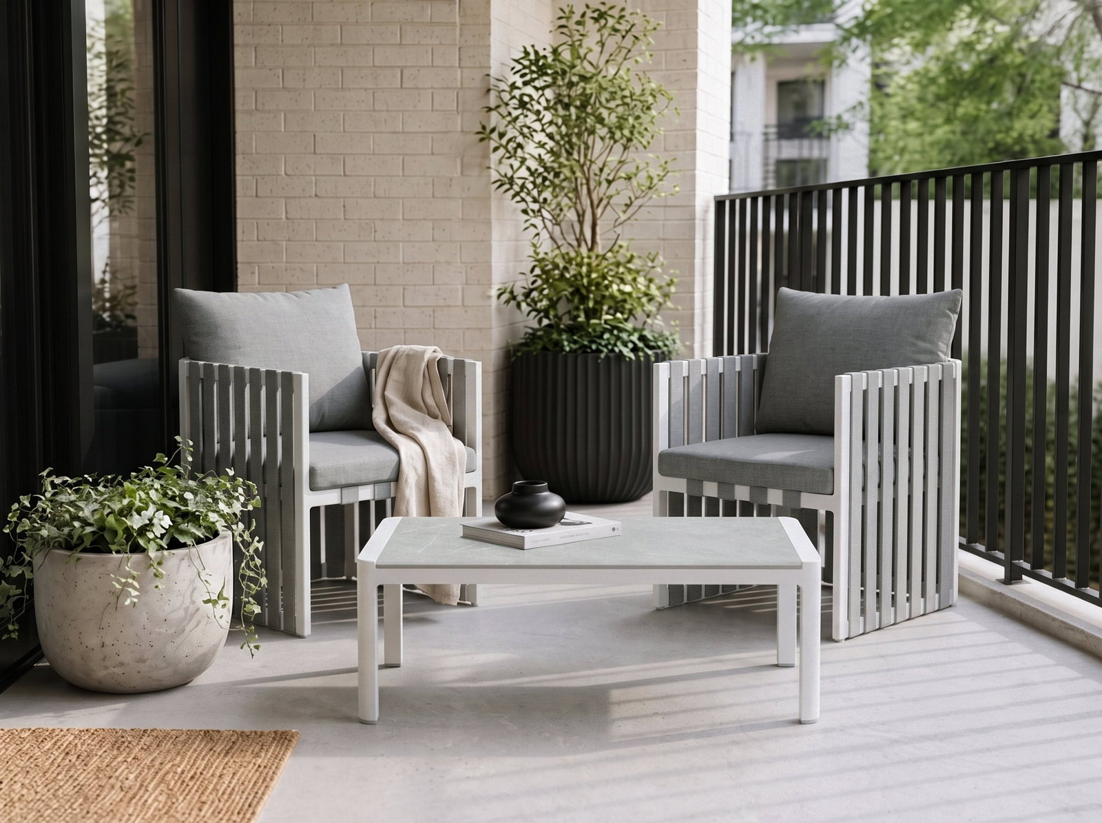 Manly Cove White  Outdoor Balcony Suite