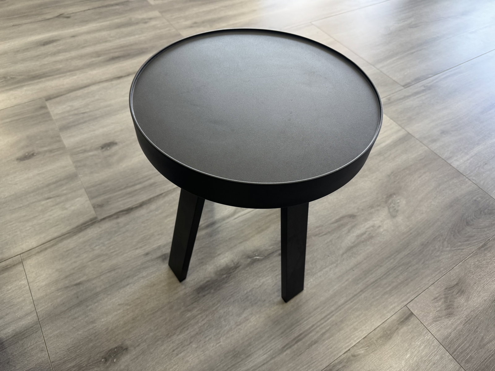 PI BLACK OUTDOOR ALUMINIUM SIDE TABLE 1