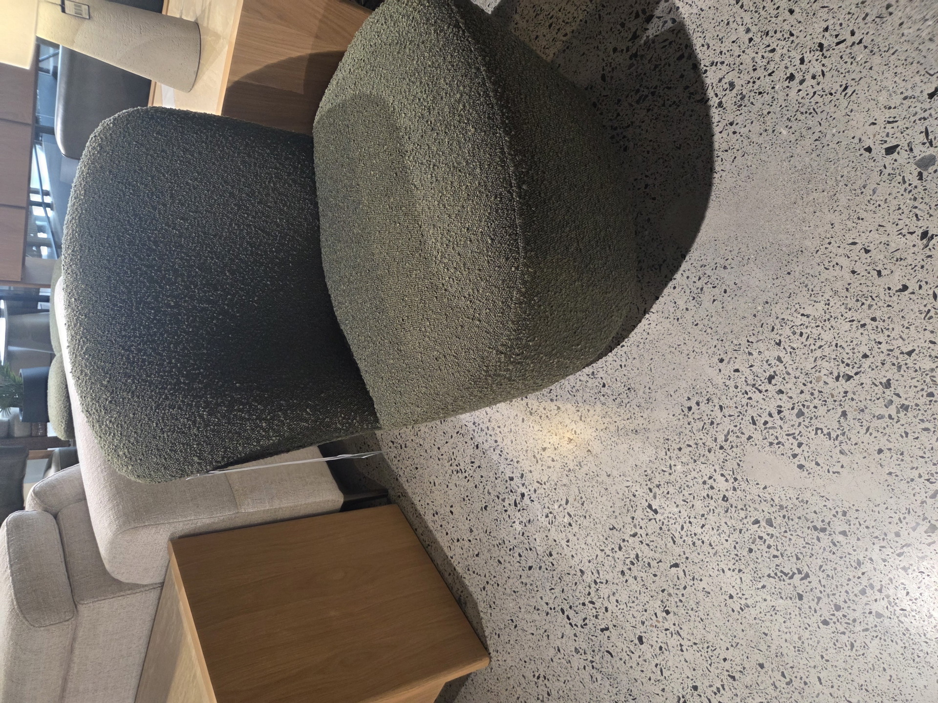 ZOEY BOUCLE FABRIC SWIVEL CHAIR (Boucle Moss) 1