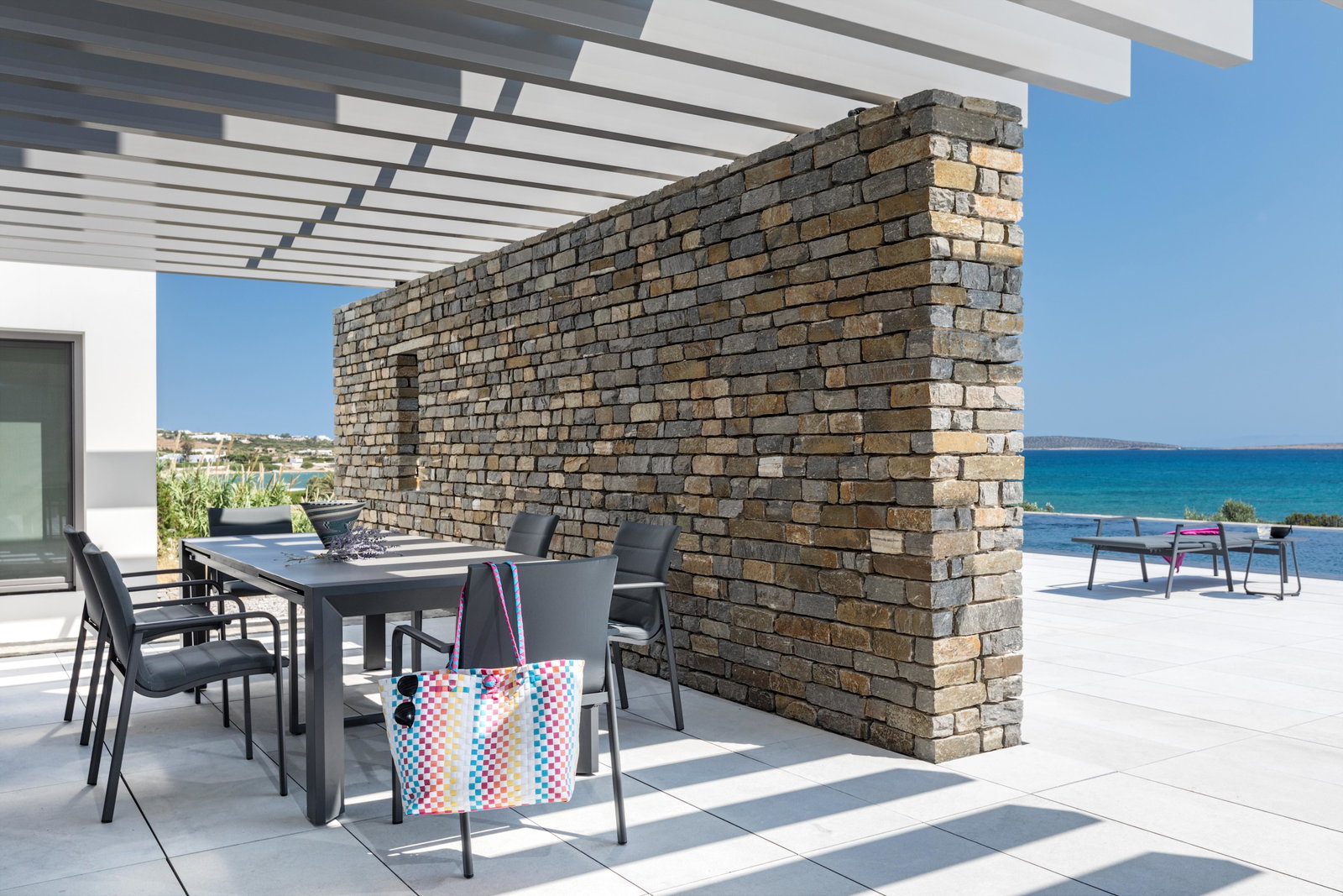 SANTA MONICA CHARCOAL Santa Monica Black Outdoor Dining Table ( - SKU2245682) 1