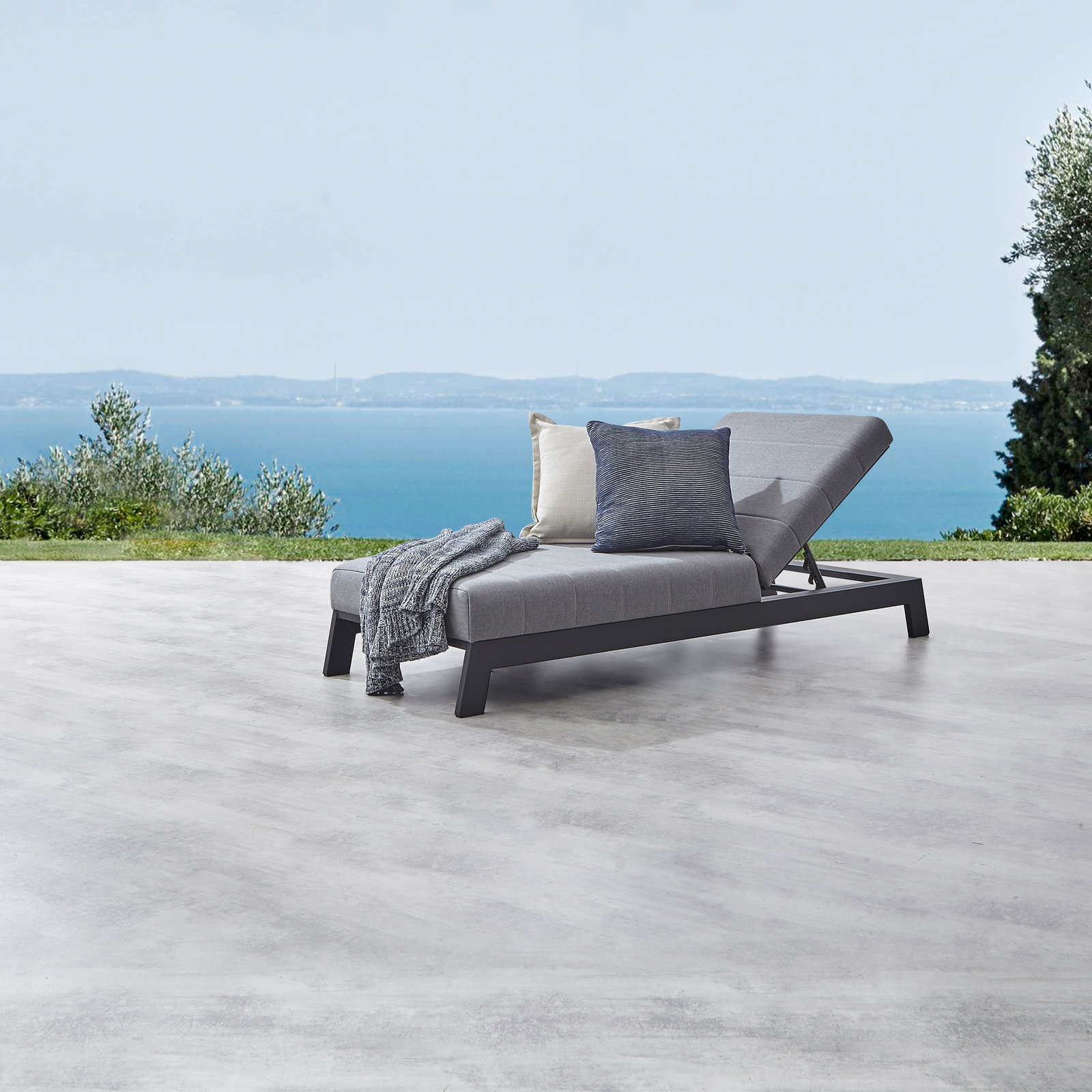 New Noosa Black Outdoor Fabric Sun Lounge