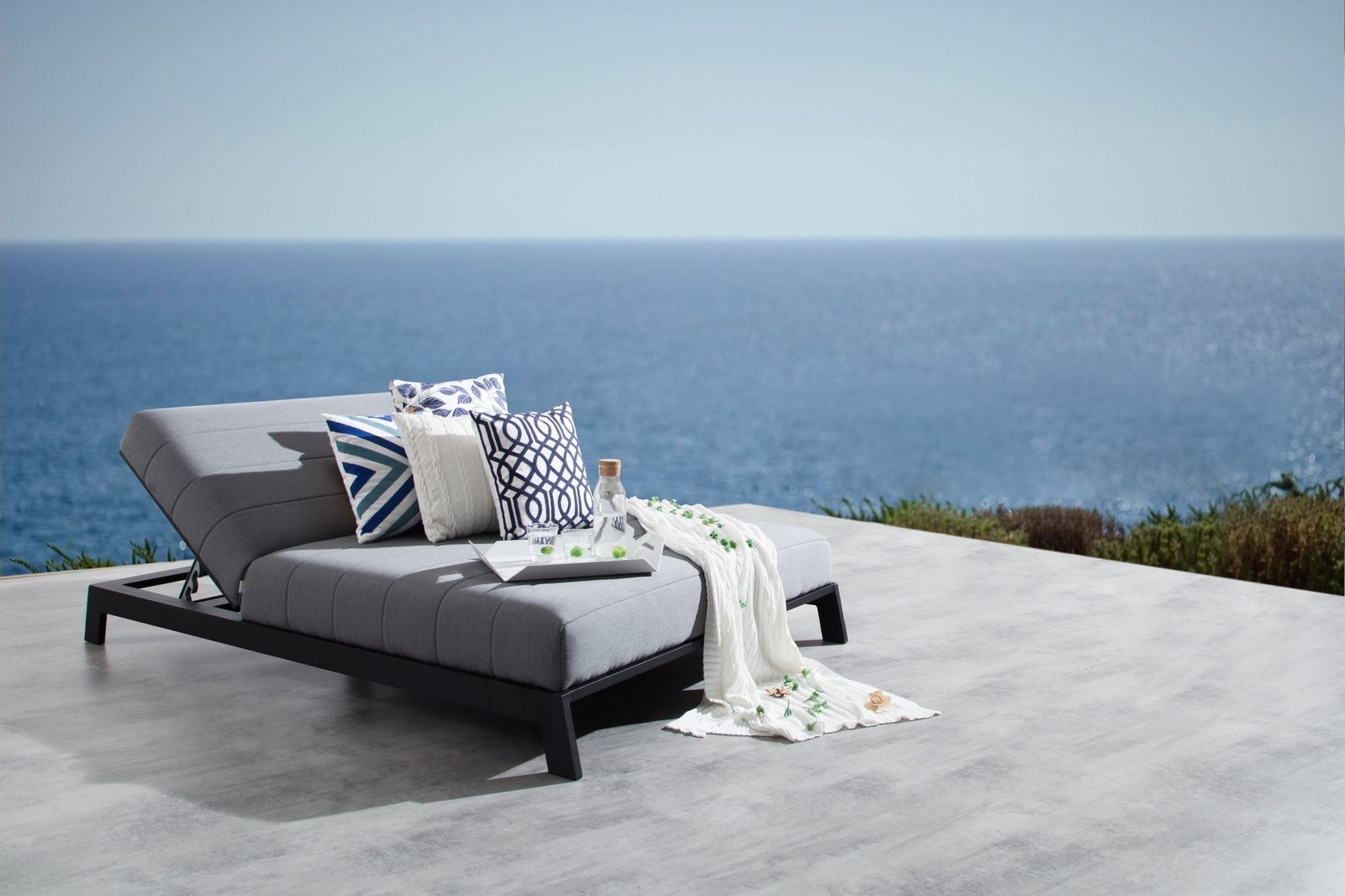 Outdoor Day Beds