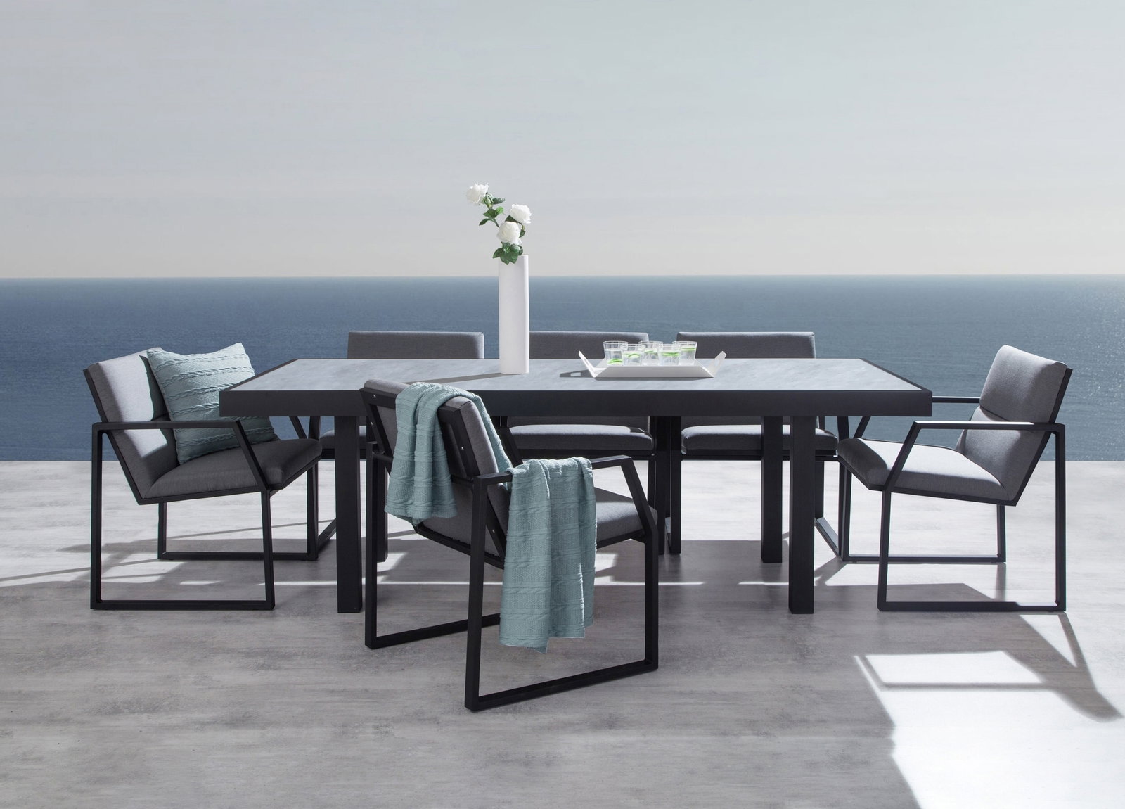 Invini Black 7-piece Outdoor Ceramic Dining Set