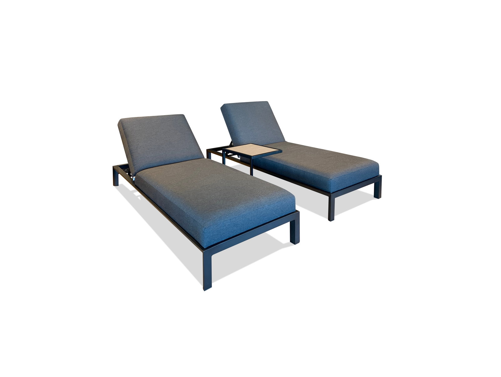Manly Black Sunlounge Set With Side Table