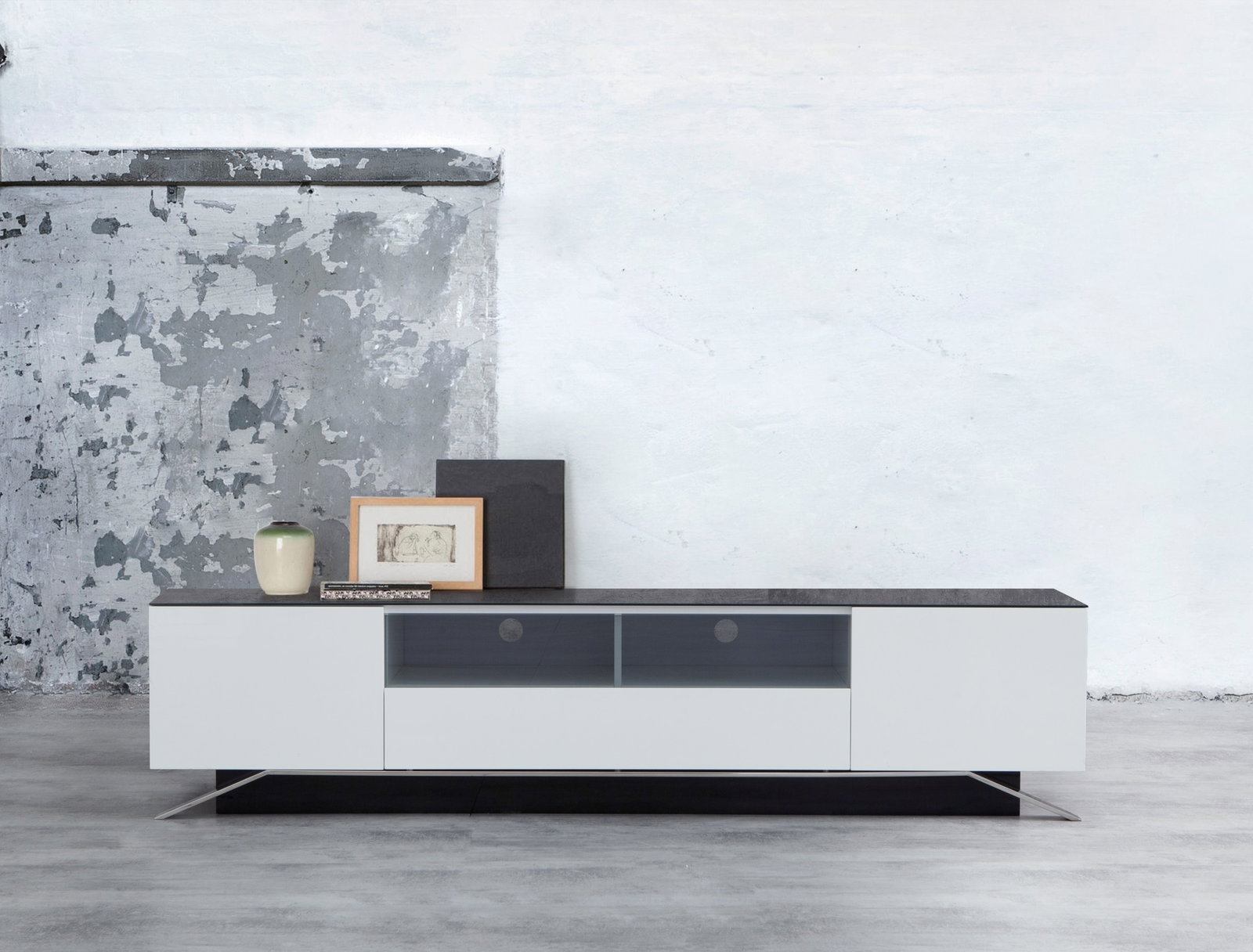 BROOKLYN Tv Entertainment Unit ( - SKU680607) 1